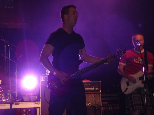 Alex singing at Volkshaus Zurich